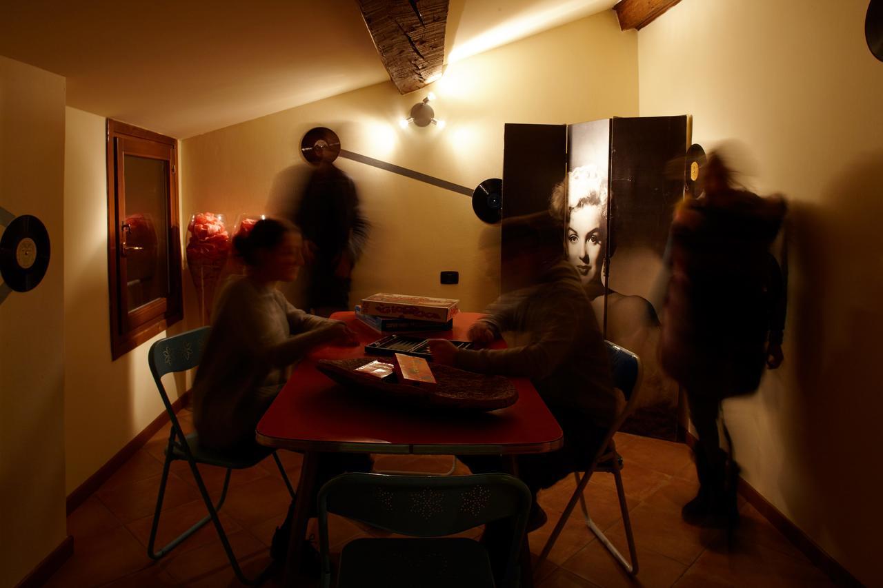 Mantua Hostal ภายนอก รูปภาพ
